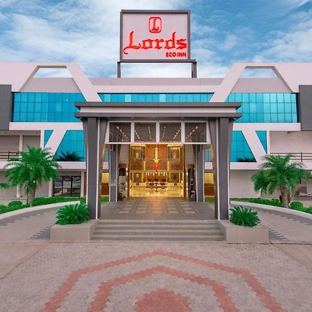 Lords Eco Inn Morbi Exterior foto